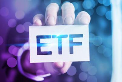 募集规模一周超500亿元 爆款ETF为何火
