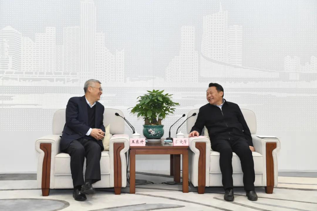 从“中国屏”到“中国芯”，合肥和王东升再度携手！